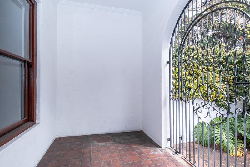 4 Bedroom Property for Sale in Claremont Upper Western Cape